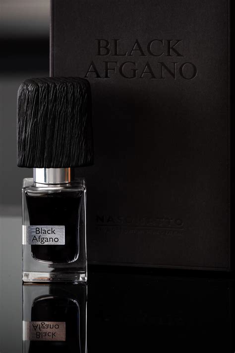 Black Afgano Nasomatto pour homme et femme .